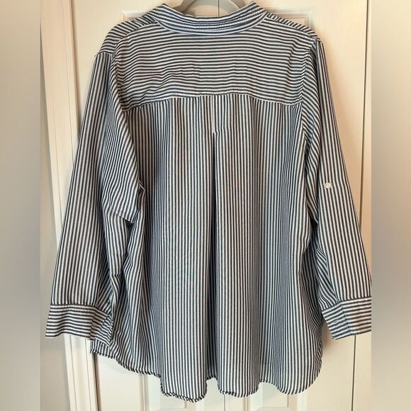 Velvet Heart Navy Stripe Blouse Button Up Size 2X - Picture 4 of 6